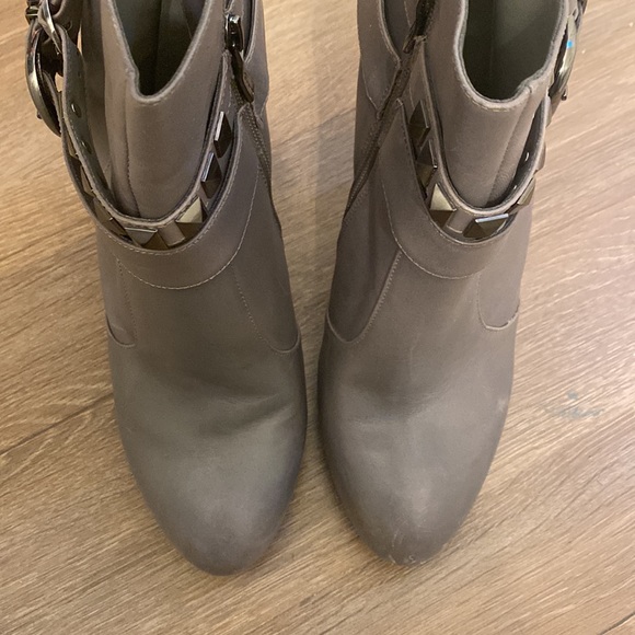 BCBGENERATION booties - Picture 7 of 7